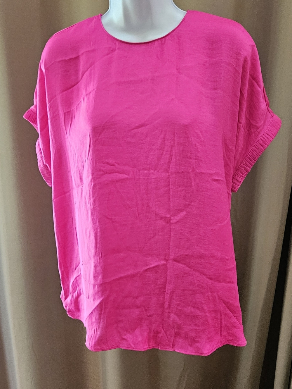 Naked Zebra Women's Bright Pink Short Sleeve Top